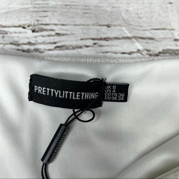 NWT PrettyLittleThing White Textured GLitter Spaguetty Strap Crop Top Size 4 - Picture 2 of 8